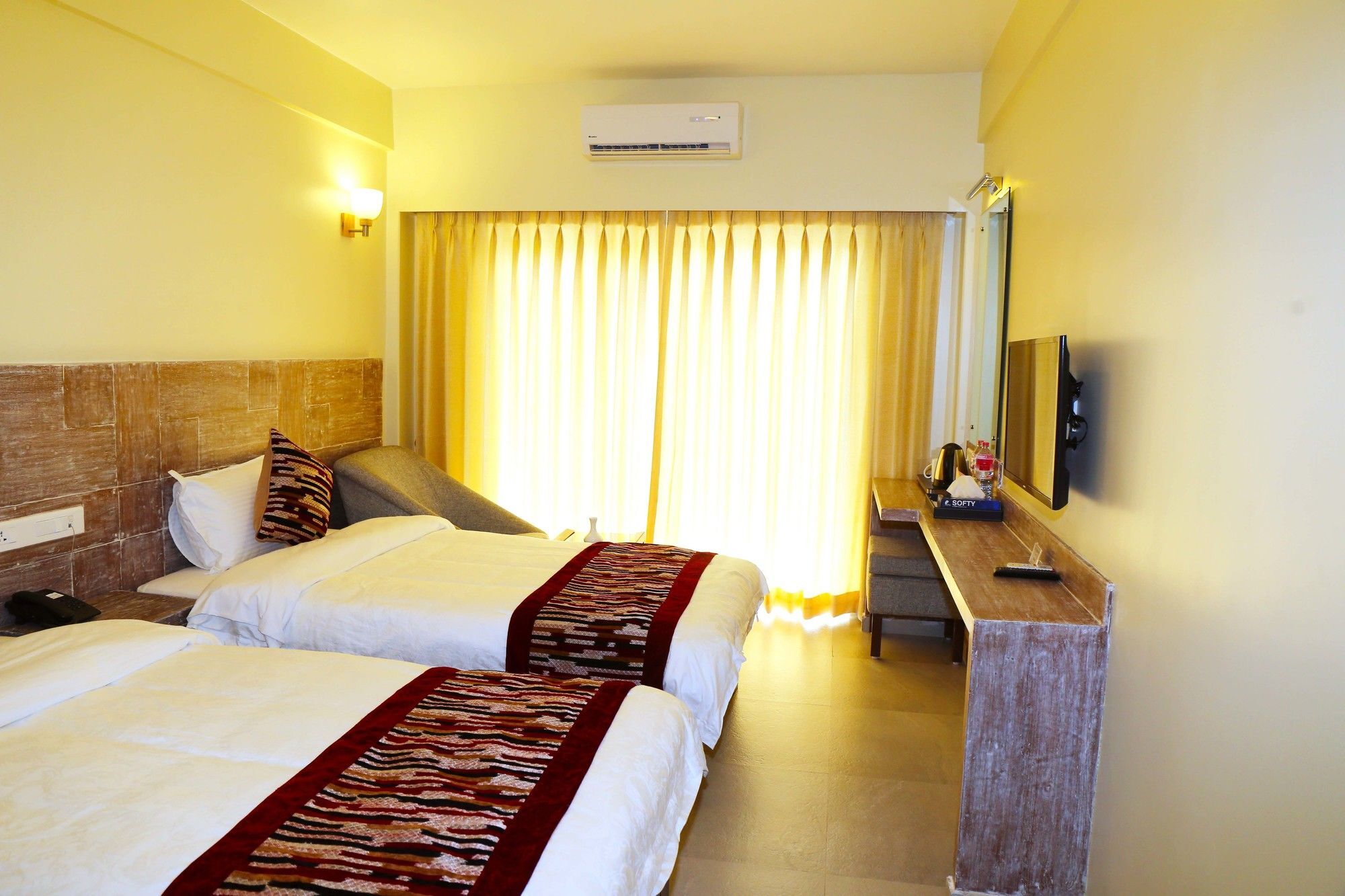 Hotel Haven O' Ganga Pokhara Exterior foto